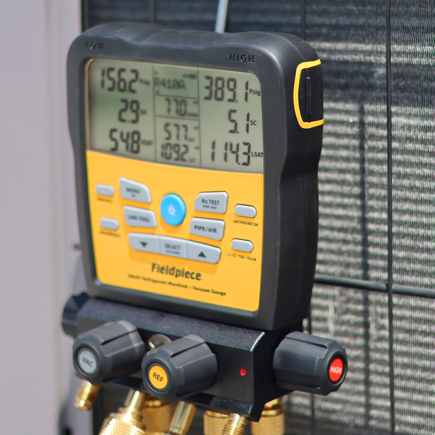 Fieldpiece SM482VINT 4 Port SMAN Manifold With Micron Gauge - Image 3